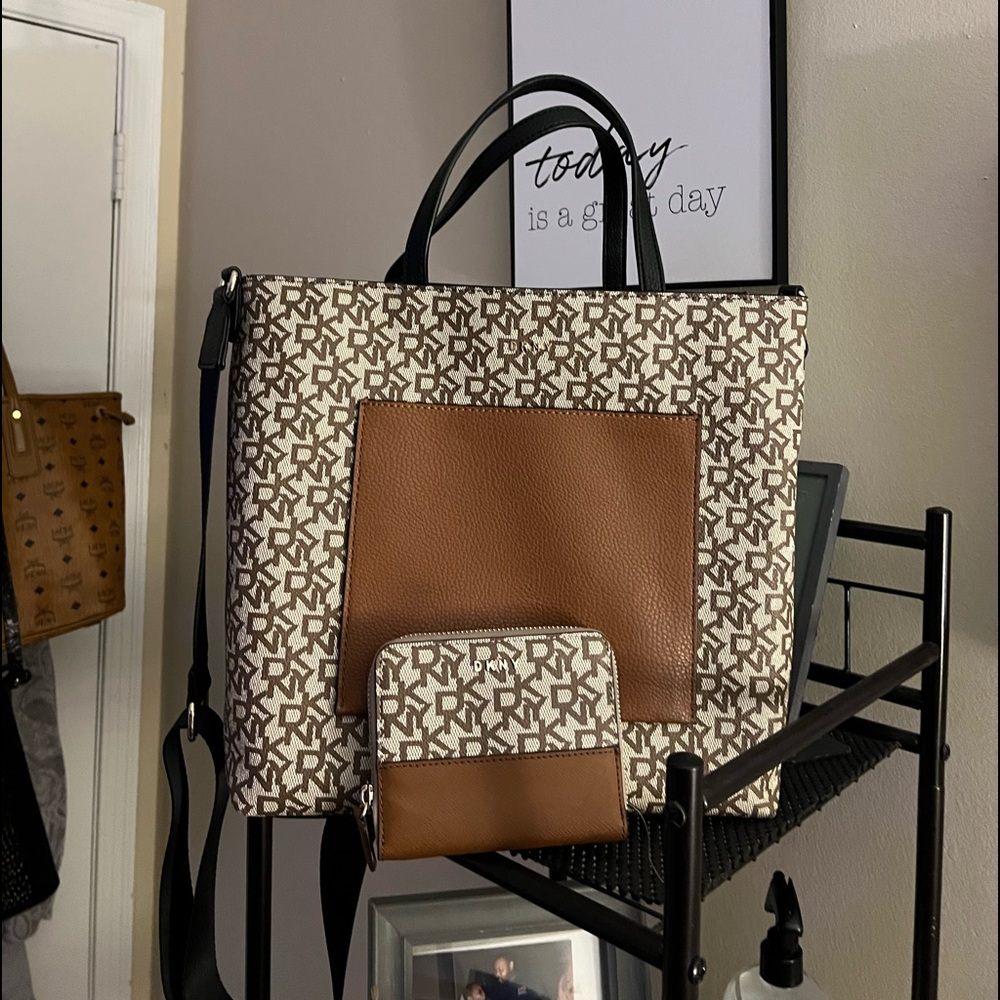 Dkny bag and wallet